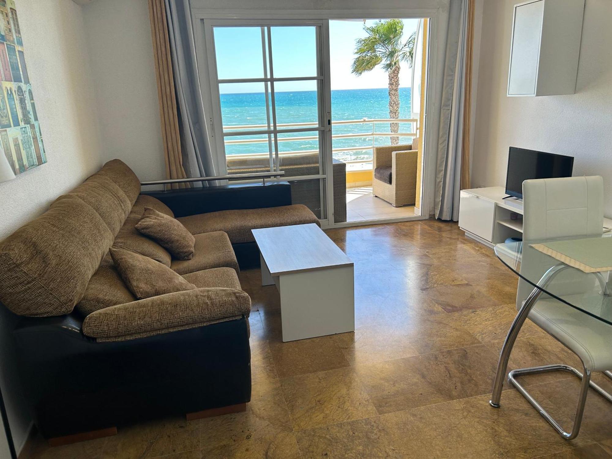 Apartamento Frente Al Mar,Primera Linea De Playa リンコン・デ・ラ・ビクトリア エクステリア 写真